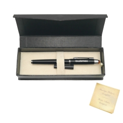 Fountain pen in chrome